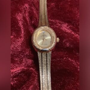 Sarah Coventry Vintage Supreme Watch Gold Tone Stainless Steel Hong Kong